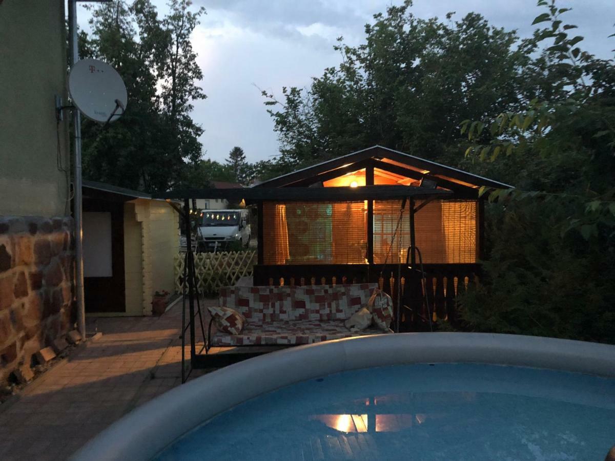 Apartament Paros Fahaz Balatonföldvár Zewnętrze zdjęcie